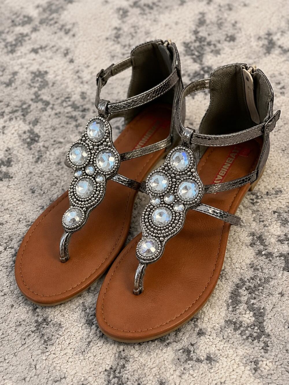 Unionbay Silver Embellished Gladiator Sandals Size 9